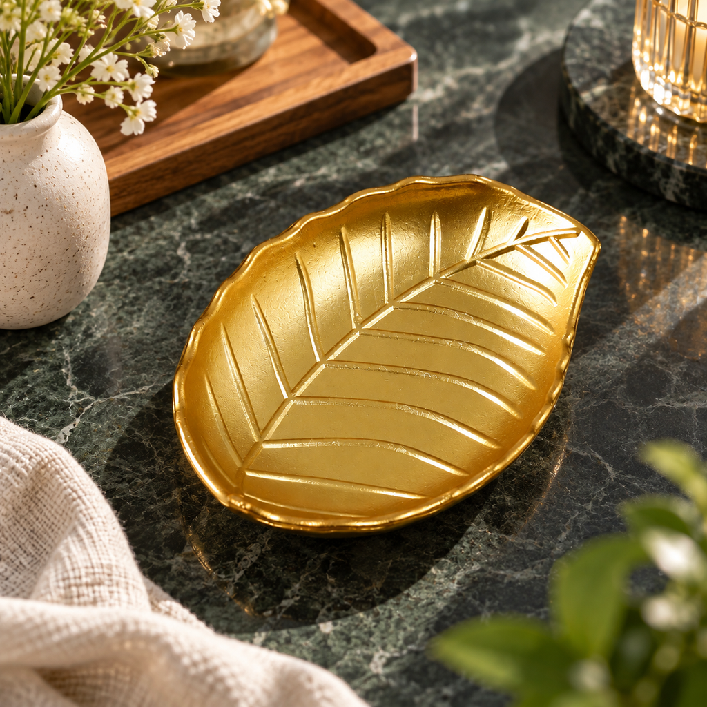 Gold Pothos Leaf Tray